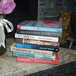 Bundle of 8 Colleen Hoover Books
